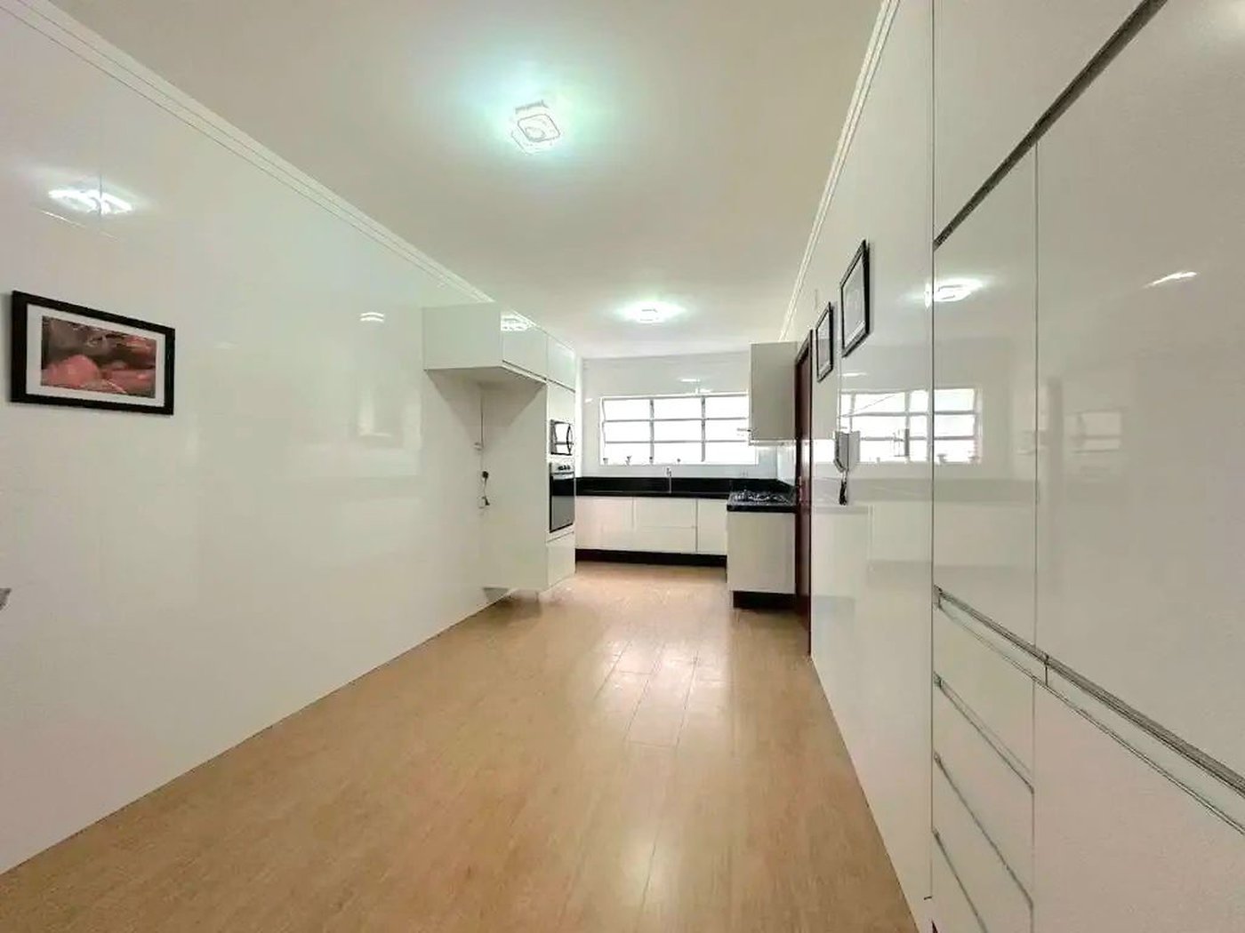 Apartamento perto da praia com 4 dormitórios à venda, 184 m² por R$ 980.000 - Gonzaga - Santos/SP