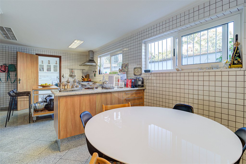 Casa de Vila à venda com 4 quartos, sendo 2 suítes,  em Jardim Marajoara, São Paulo, SP
