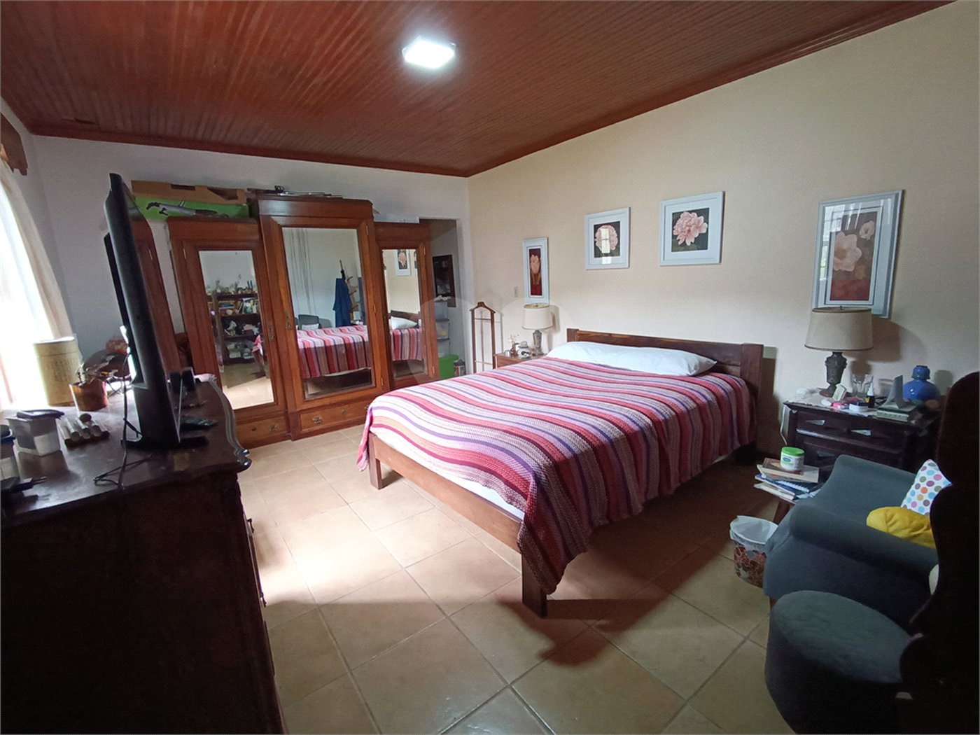 Chácara à venda com 3 quartos, sendo 1 suíte, em Dos Mendes, São Roque, SP