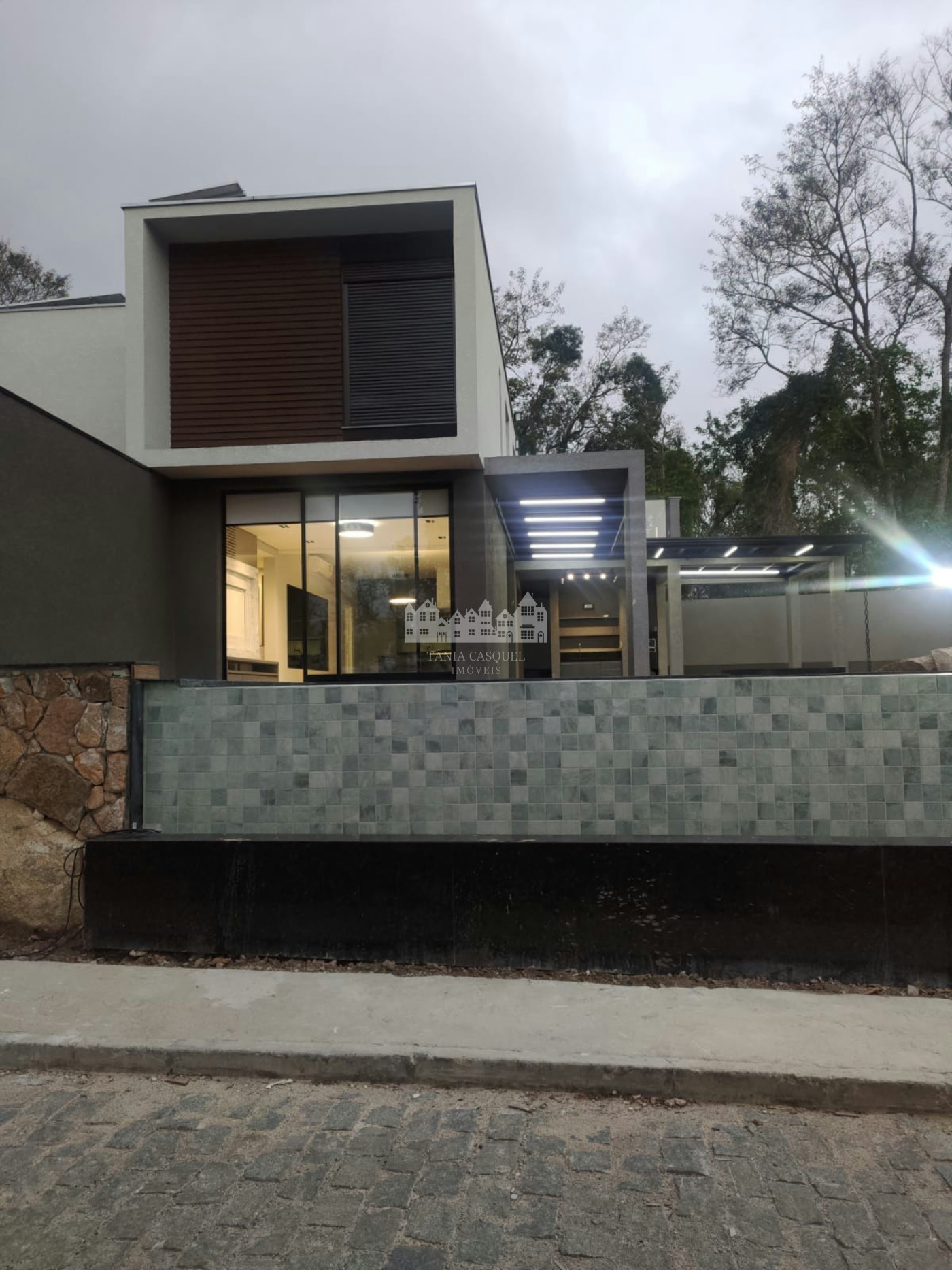 Casa à venda com 3 suítes no condomínio Lá Reserva Atibaia, Atibaia - SP
