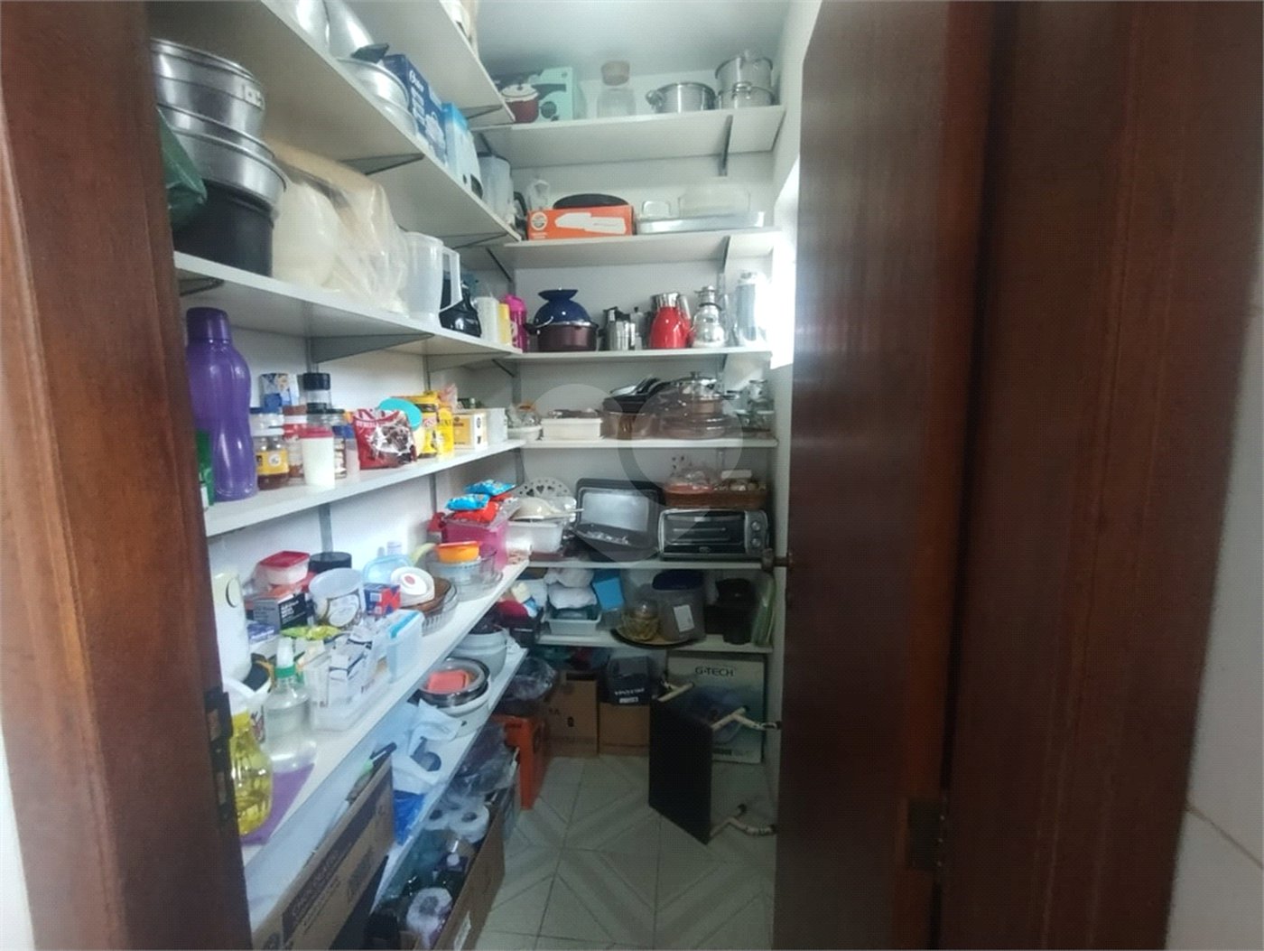 Casa à venda com 5 quartos, sendo 1 suíte, em Parque da Lagoa, Itapetininga, SP