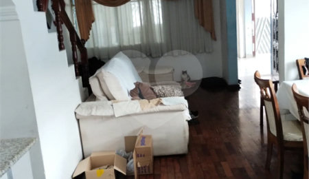 Sobrado à venda com 3 suítes em Vila Marari, São Paulo, SP