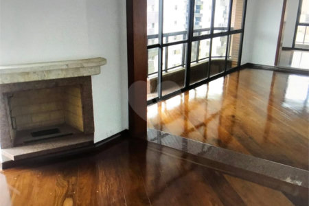 Apartamento à venda com 4 suítes em Vila Andrade, São Paulo, SP