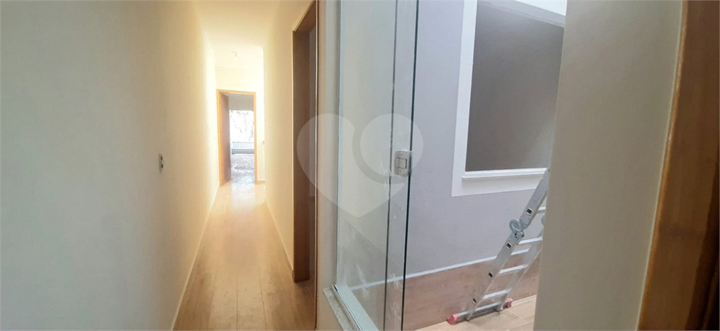 Sobrado à venda com 3 quartos, sendo 1 suíte, em Tremembé, São Paulo, SP