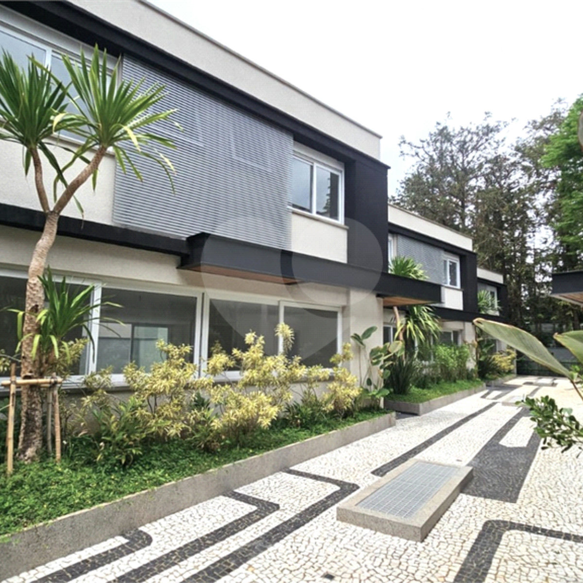 Casa à venda com 4 suítes no condomínio Vila Arese, São Paulo - SP
