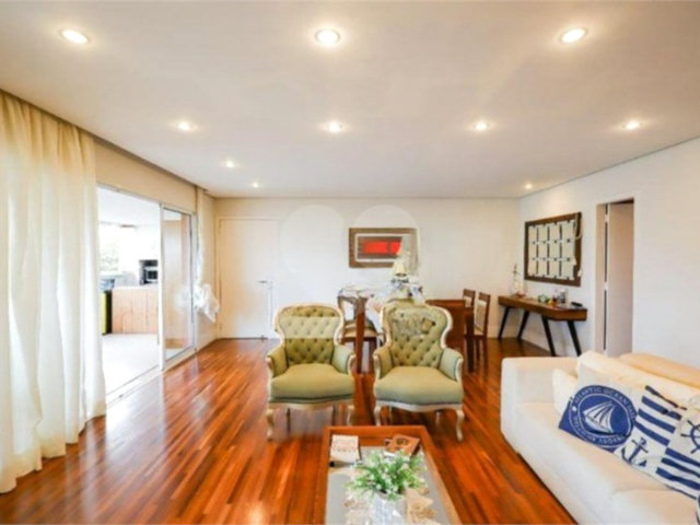 Apartamento à venda ou para alugar com 3 quartos, sendo 2 suítes,  em Jardim Marajoara, São Paulo, SP