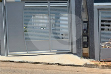 Casa à venda com 2 quartos em Vila Santa Helena, Atibaia, SP