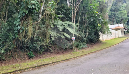 Terreno à venda no condomínio Alpes da Cantareira, Mairiporã - SP