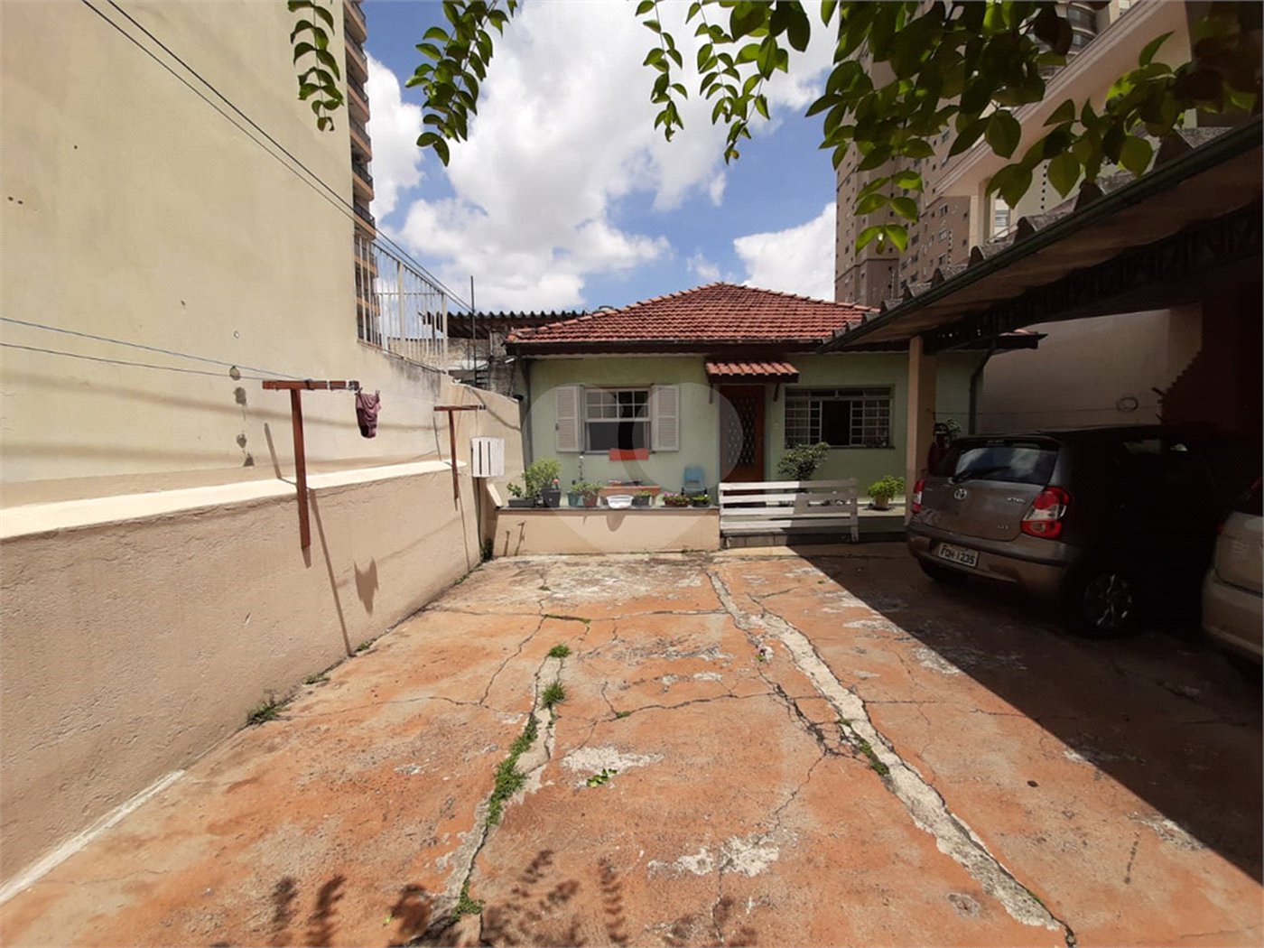 Sobrado à venda com 5 quartos, sendo 1 suíte, em Santana, São Paulo, SP