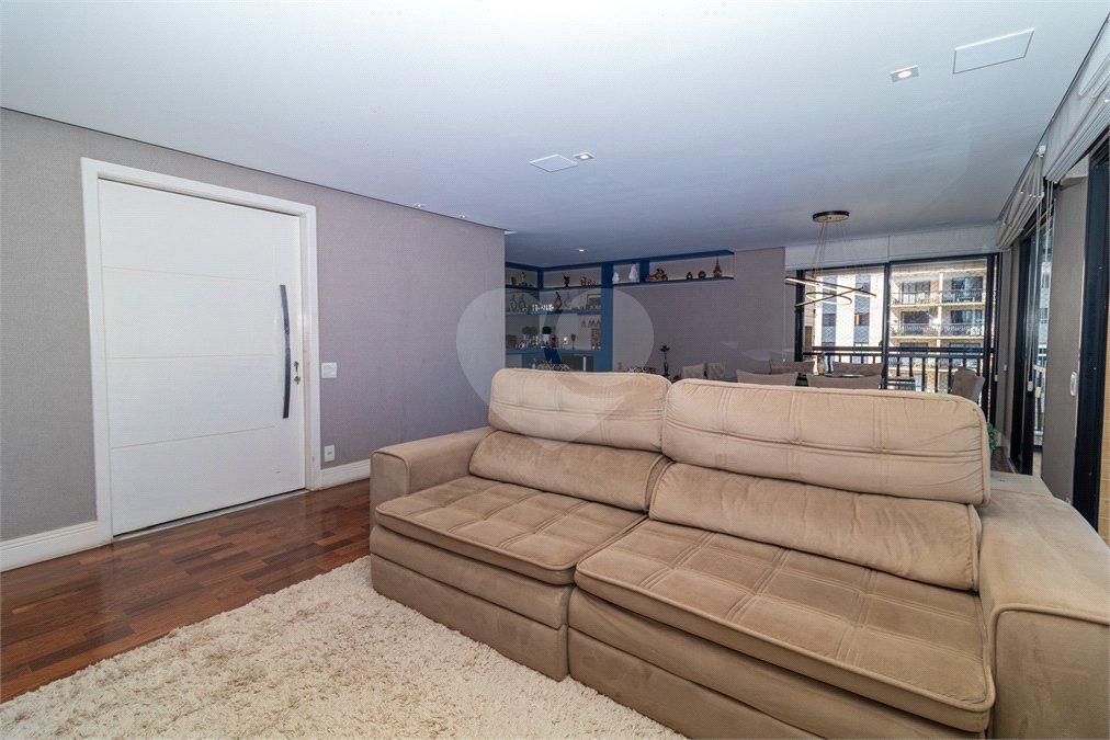 Apartamento à venda com 3 suítes em Alto da Boa Vista, São Paulo, SP