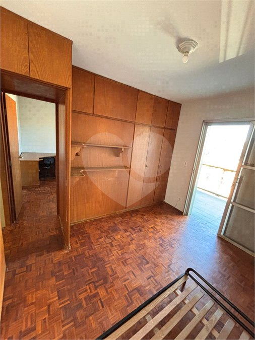 Sobrado à venda com 4 quartos no Centro, Salto, SP