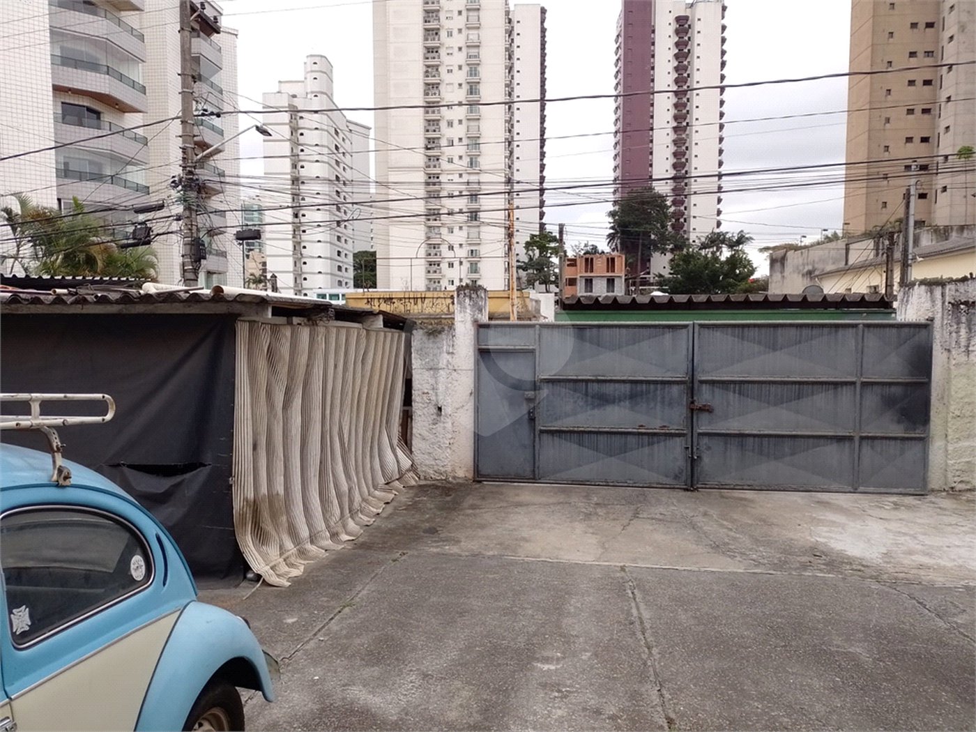Sobrado à venda com 8 quartos, sendo 3 suítes, em Tucuruvi, São Paulo, SP