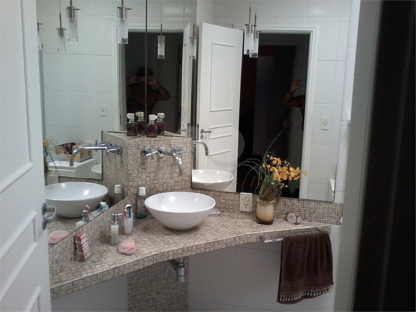 Casa à venda ou para alugar com 3 quartos, sendo 1 suíte, em Jardim América, Sorocaba, SP