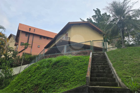 Casa à venda com 3 suítes em Condomínio Portal dos Nobres, Atibaia, SP