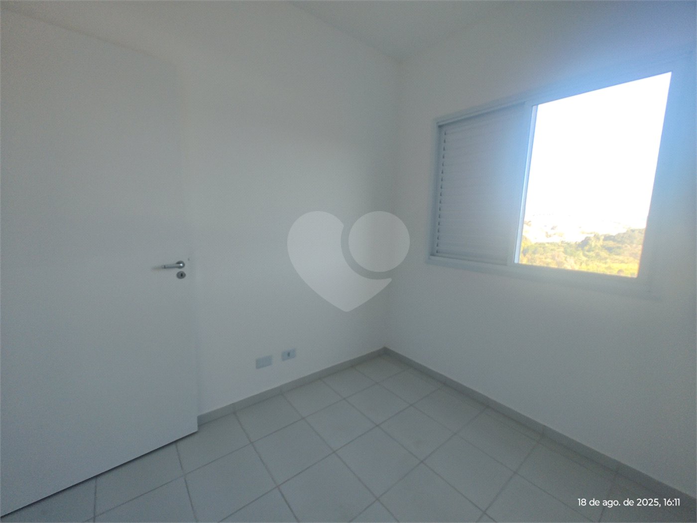 Apartamento para alugar com 3 quartos, sendo 1 suíte,  em Jardim das Palmeiras, Atibaia, SP