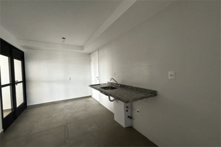 Apartamento à venda com 3 suítes em Vila Romana, São Paulo, SP