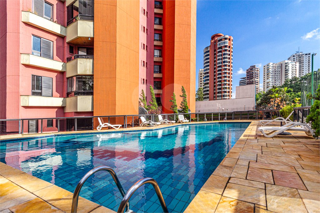 Apartamento à venda com 3 quartos, sendo 2 suítes, em Vila Andrade, São Paulo, SP