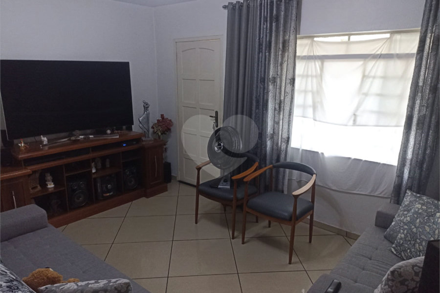 Sobrado à venda com 2 quartos em Tremembé, São Paulo, SP