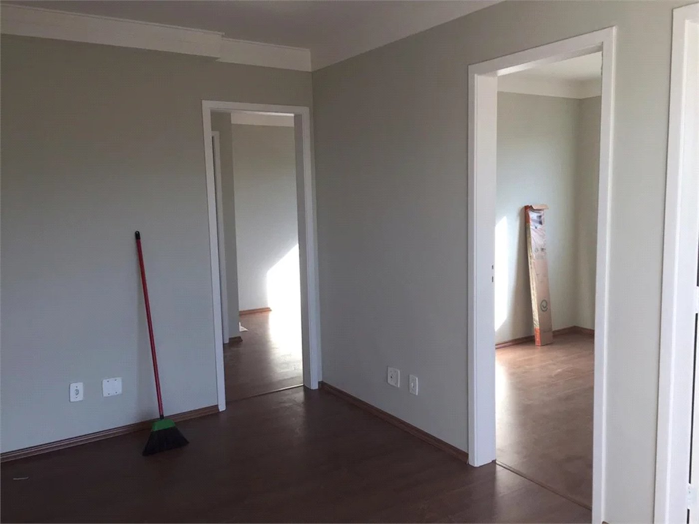 Apartamento à venda com 3 quartos, sendo 1 suíte, em Parque Reboucas, São Paulo, SP