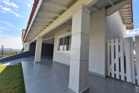 Casa à venda com 3 quartos, sendo 2 suítes, no condomínio Terras de São Francisco, Vinhedo - SP