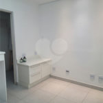 Sala Comercial - Office Premium - Indaiatuba - Venda - Torre Corporate - 7º andar - Complexo Office Premium de 3 torres de salas comerciais, um shopping e um conjunto residencial. Sala sem os moveis das fotos, Dois subsolos de garagem, além de garagem no térreo. Área da unidade: 39,99m2