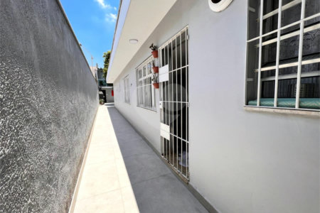 Casa à venda com 3 quartos, sendo 1 suíte, em Jardim Oriental, São Paulo, SP