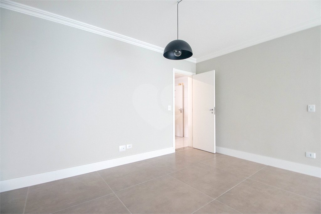 Apartamento à venda com 3 quartos, sendo 1 suíte, em Panamby, São Paulo, SP