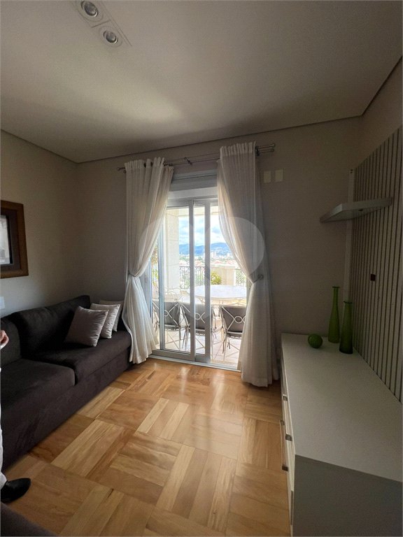 Apartamento à venda com 4 quartos, sendo 2 suítes,  em Vila Oliveira, Mogi das Cruzes, SP