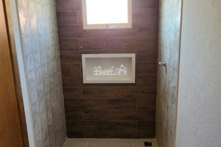 Casa à venda ou para alugar com 2 suítes no condomínio Serra Verde, Atibaia - SP