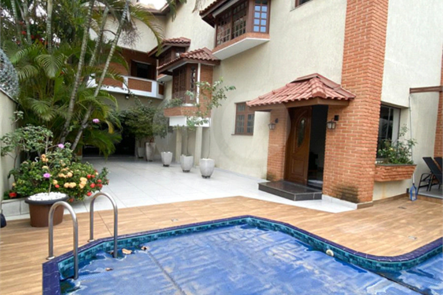 Casa à venda com 3 quartos, sendo 1 suíte, em Santana, São Paulo, SP