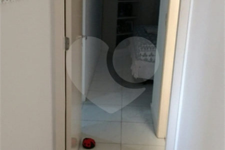 Casa à venda com 3 quartos, sendo 1 suíte, no condomínio Residencial Água Fria, São Paulo - SP