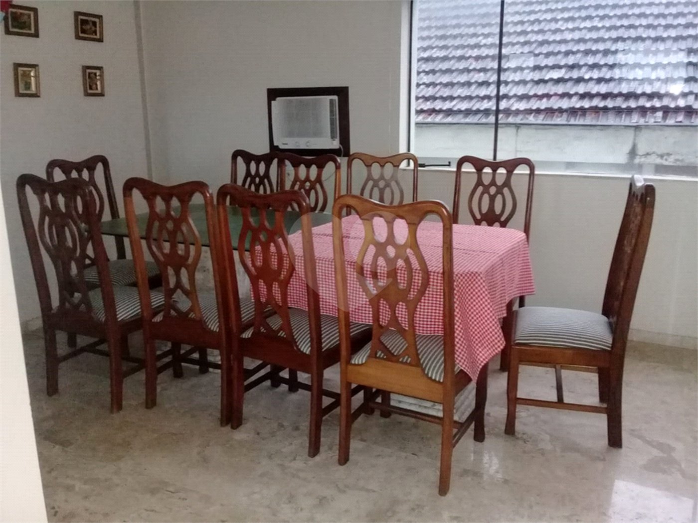 Triplex à venda ou para alugar com 4 suítes em Enseada, Guarujá, SP