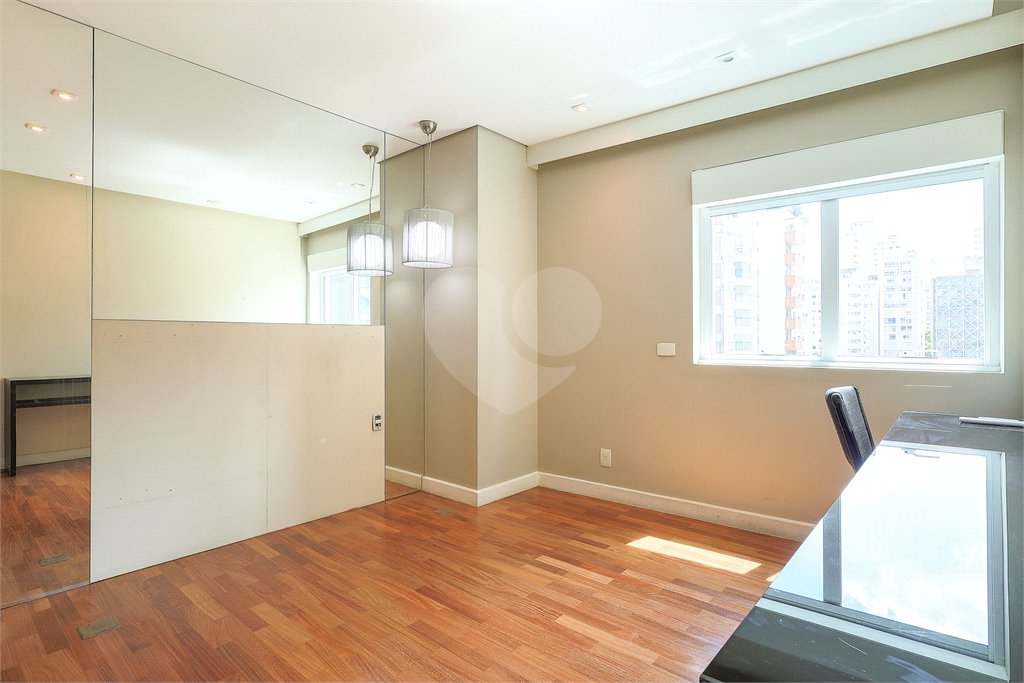Apartamento à venda com 4 suítes,  em Jardim Paulistano, São Paulo, SP
