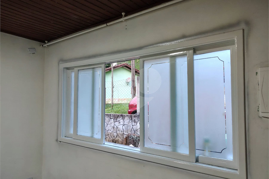 Casa à venda com 3 quartos, sendo 1 suíte, em Roseira, Mairiporã, SP