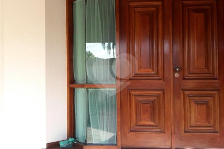 Sobrado à venda com 3 suítes em Tremembé, São Paulo, SP