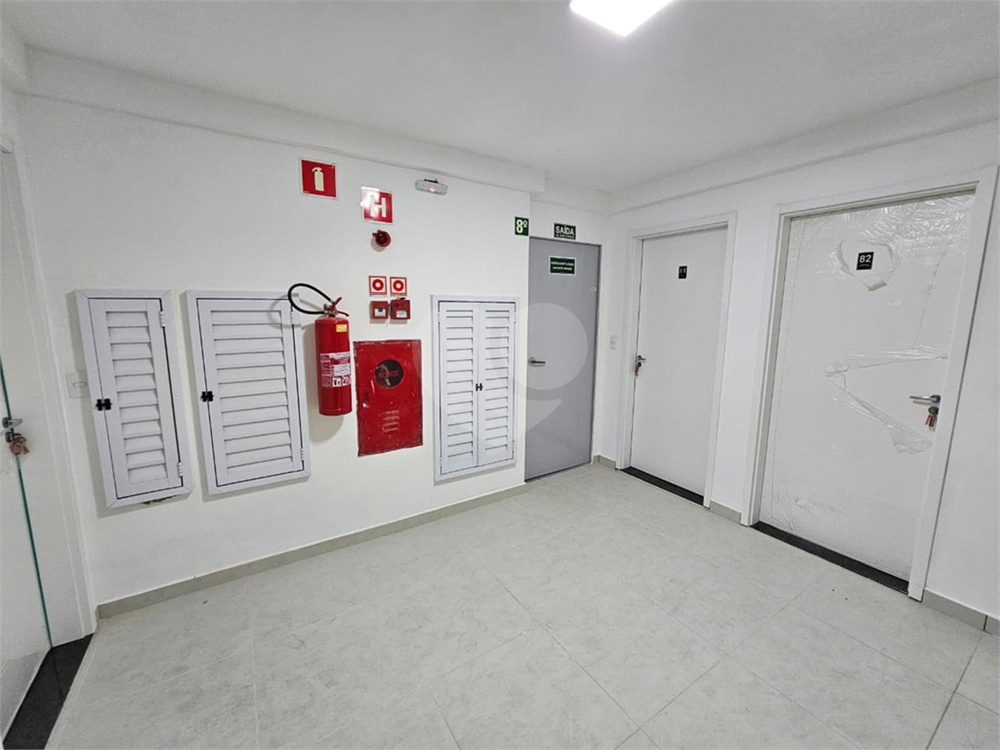 Apartamento à venda com 2 quartos, sendo 1 suíte, em Vila Galvão, Guarulhos, SP