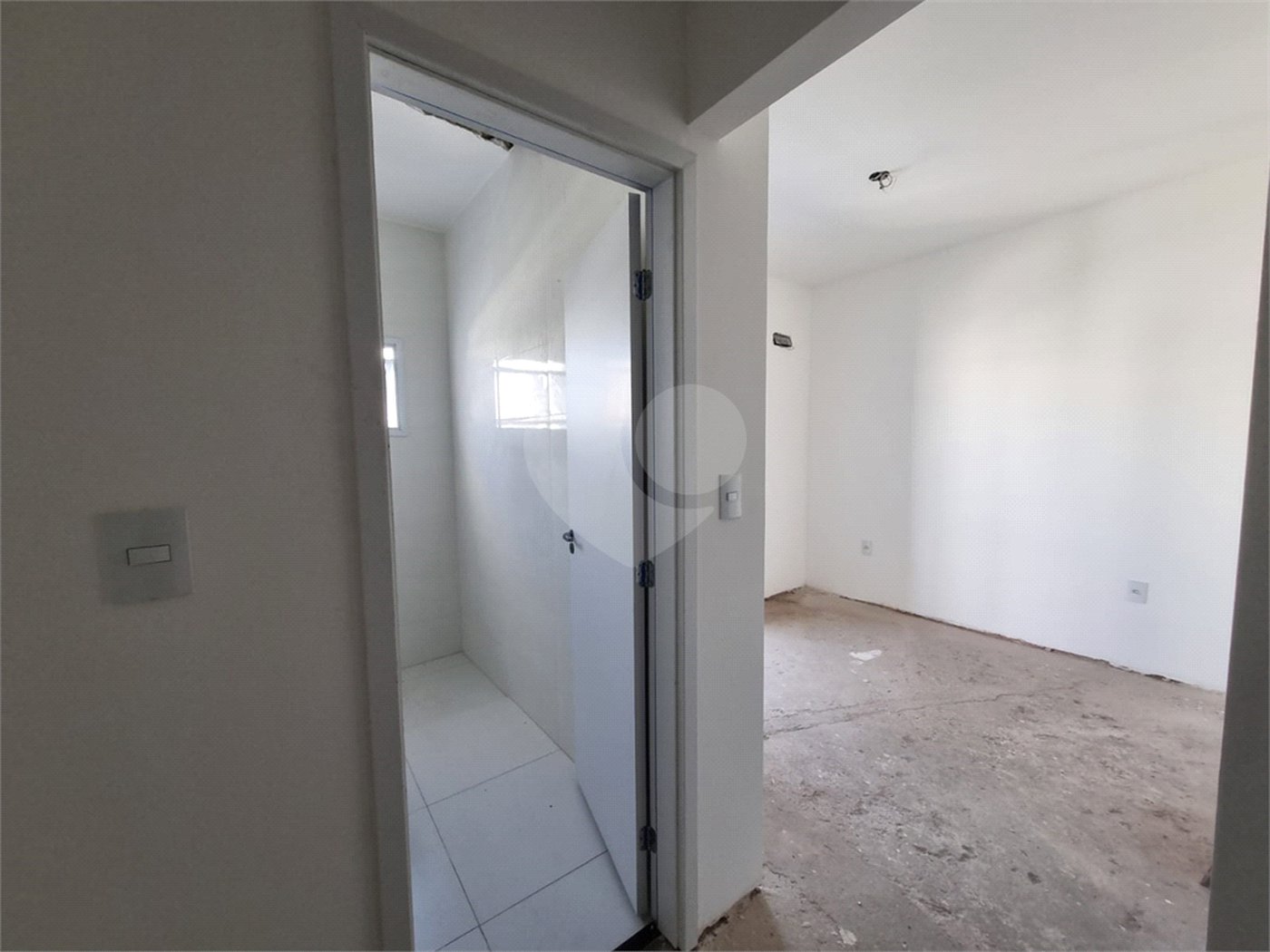 Casa à venda com 2 suítes no condomínio Residencial Américo Figueiredo, Sorocaba - SP