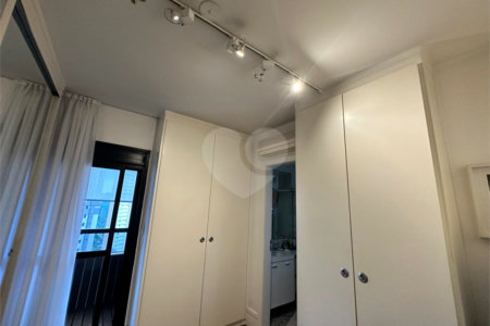 Apartamento à venda com 4 quartos, sendo 3 suítes,  em Vila Andrade, São Paulo, SP