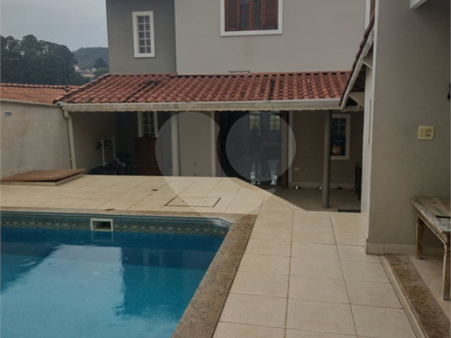 Sobrado à venda com 4 quartos, sendo 1 suíte,  em Palmas do Tremembé, São Paulo, SP