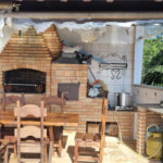 Casa à venda com 7 quartos, sendo 4 suítes, no condomínio Residencial Ypeville, Mairiporã - SP