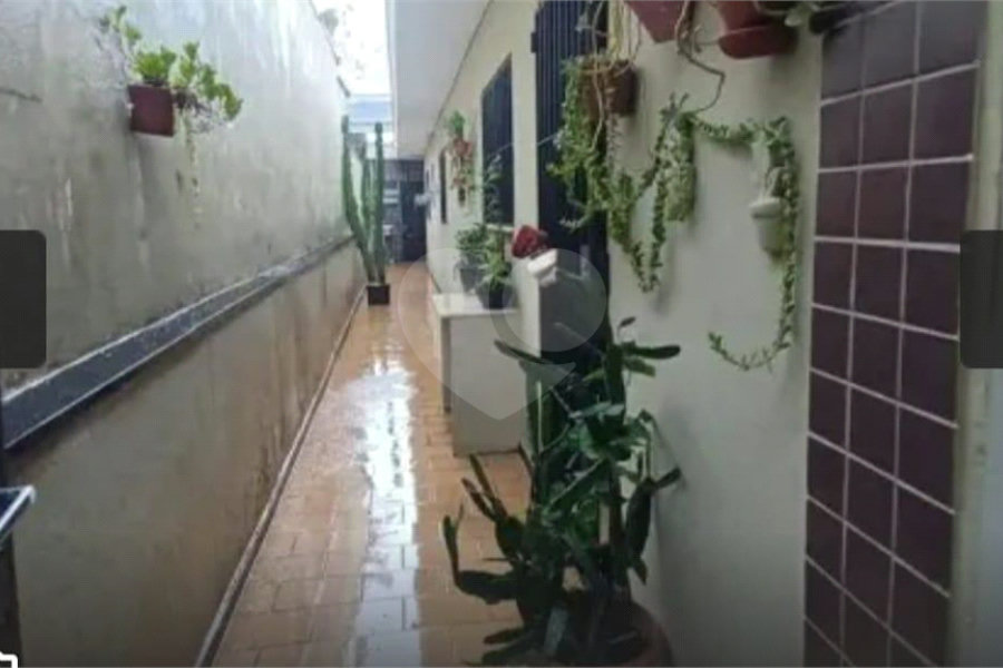 Casa à venda com 2 quartos, sendo 1 suíte,  em Barra Funda, São Paulo, SP