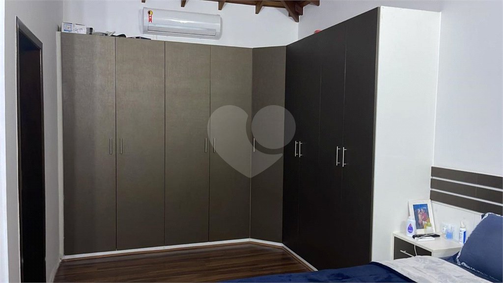 Casa à venda com 3 quartos, sendo 2 suítes, no condomínio : Conjunto Residencial Itaguaçu, São Paulo - SP