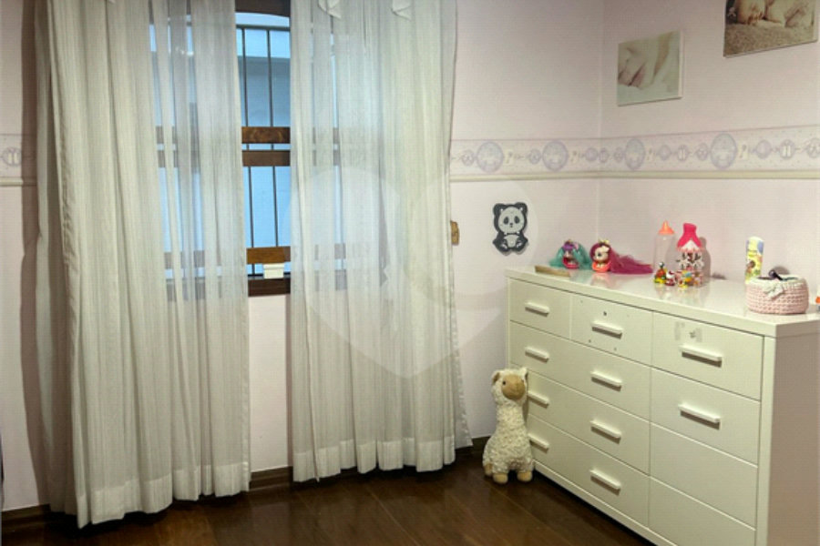 Sobrado à venda com 4 quartos, sendo 2 suítes, em Butantã, São Paulo, SP