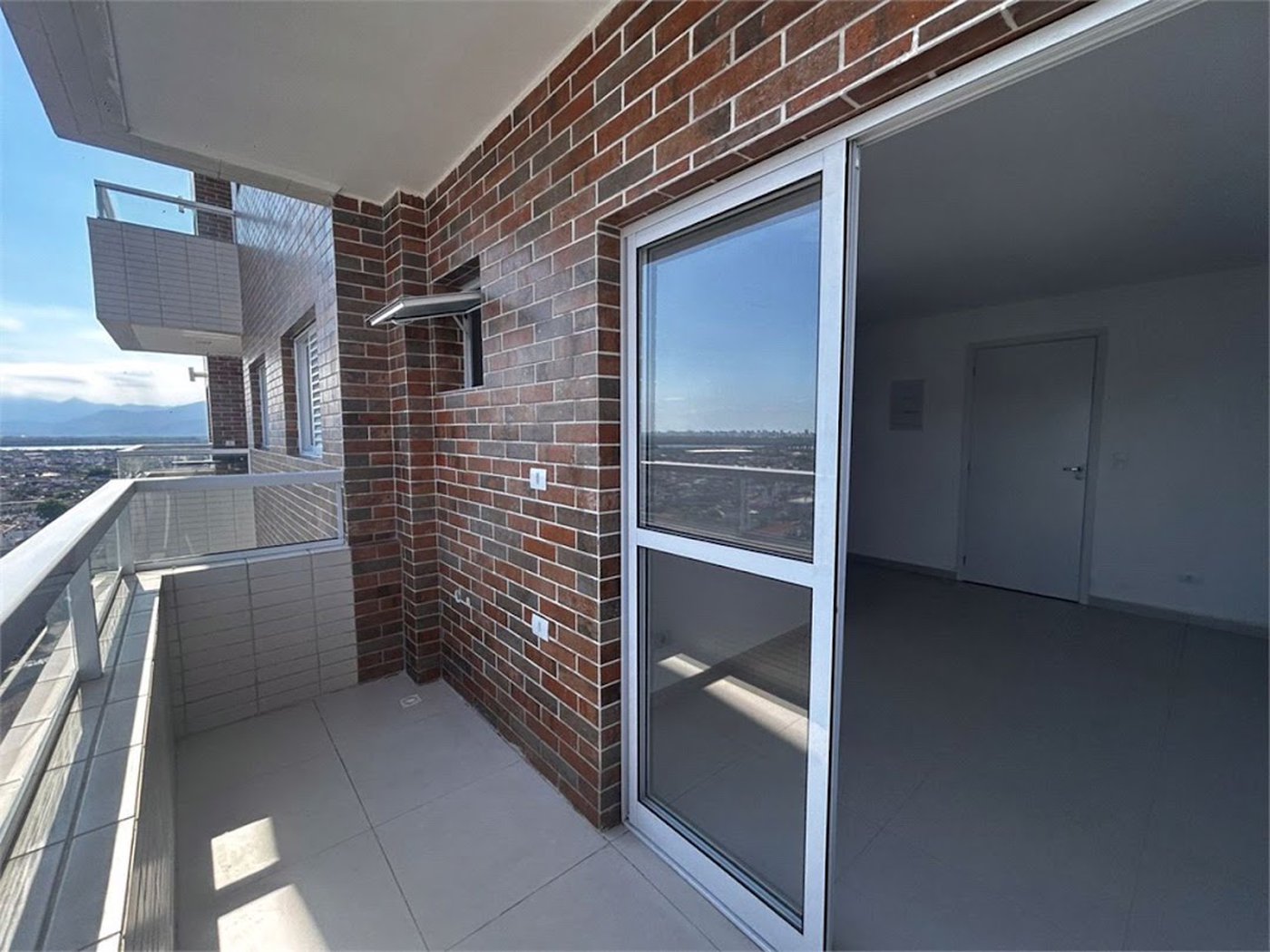 Apartamento com 1 dormitório à venda, 46 m² por R$ 345.000,00 - Centro - São Vicente/SP