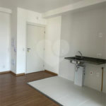 Apartamento para alugar com 2 quartos, sendo 1 suíte, em Vila Firmiano Pinto, São Paulo, SP