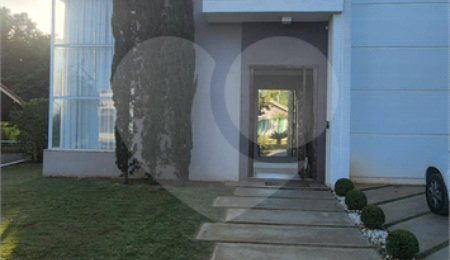 Casa à venda com 5 quartos, sendo 3 suítes,  no condomínio Residencial Saint German, Araçoiaba da Serra - SP