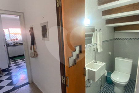 Casa à venda com 3 quartos, sendo 1 suíte, em Vila Suissa, Mogi das Cruzes, SP