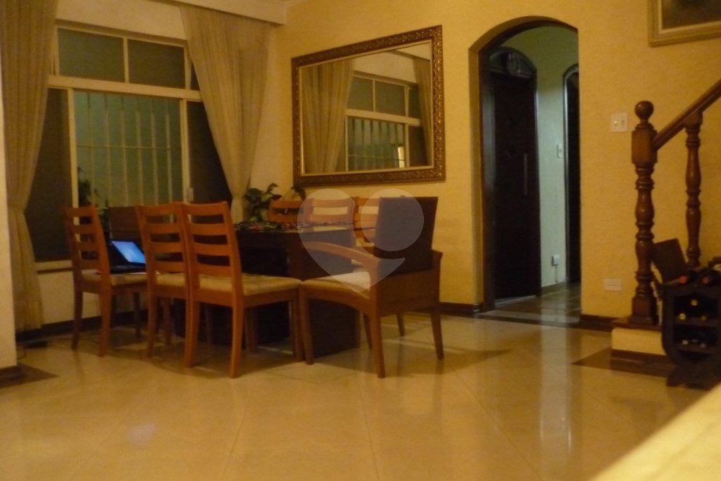 Sobrado à venda com 4 quartos, sendo 2 suítes, em Vila Paulicéia, São Paulo, SP