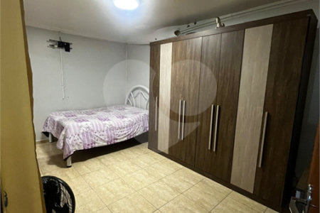 Sobrado à venda com 5 quartos, sendo 3 suítes, em Jardim Jaraguá (são Domingos), São Paulo, SP