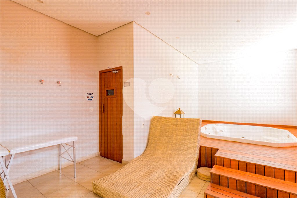 Apartamento à venda com 3 quartos, sendo 1 suíte, em Barra Funda, São Paulo, SP